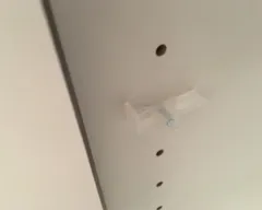 収納内ダボ破損